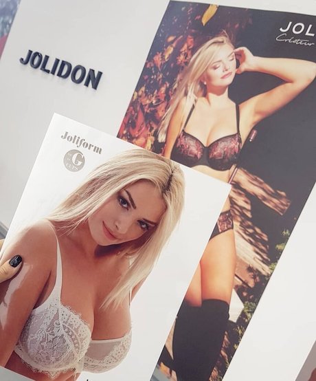 filles dentraînement uniquementfans pornographique érotique image