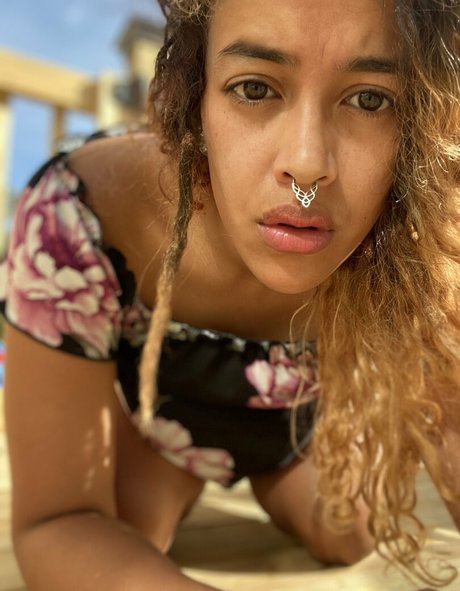 auroradaze joli modèle photos