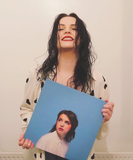 Emma Blackery actrice des photos