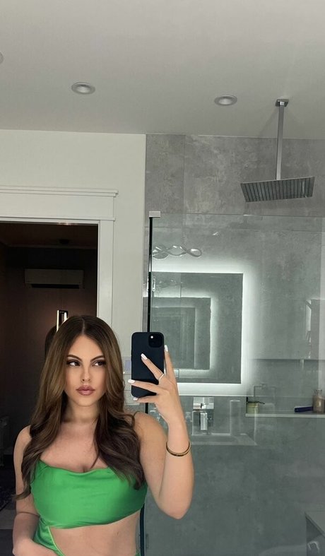 Nicole O actrice xxx des photos