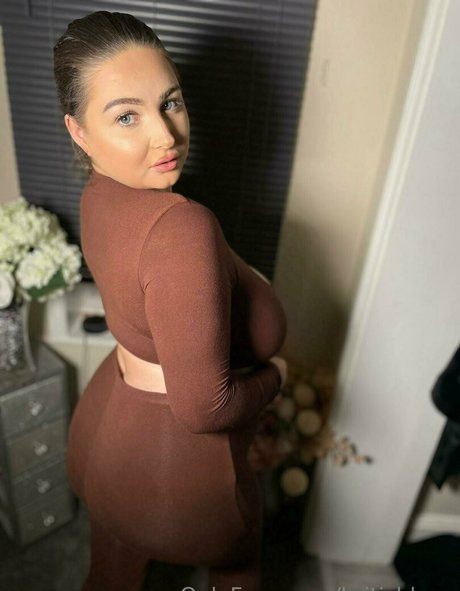 britishlucy star du porno de haute qualité collection