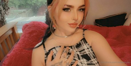 edenxivy star érotique img