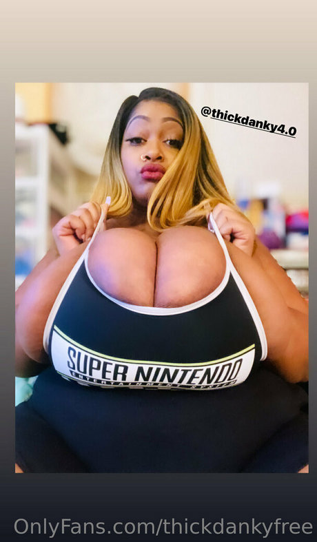 thickdankyfree art étoile photos