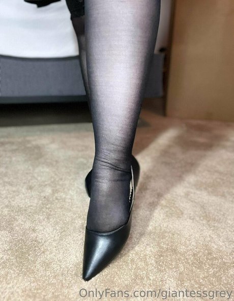 giantessgrey star pornographique des photos