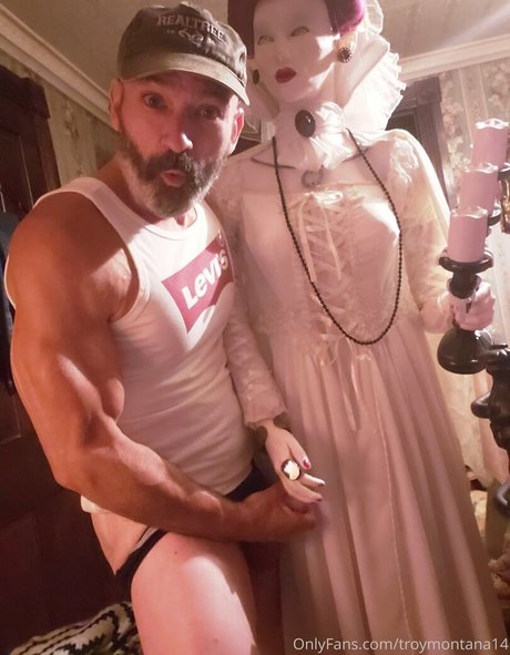 troymontana14 étoile de haute qualité photo