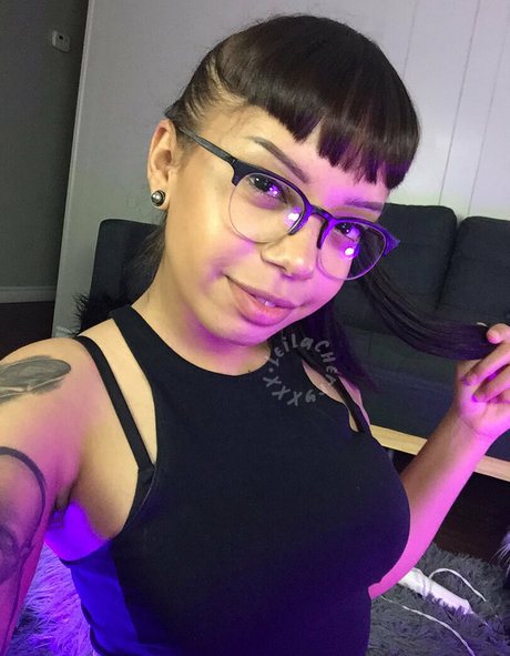 leilacherryfree star du porno chaude archive