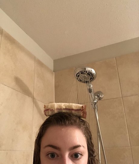 SuopOnTwitch actrice chaude photo