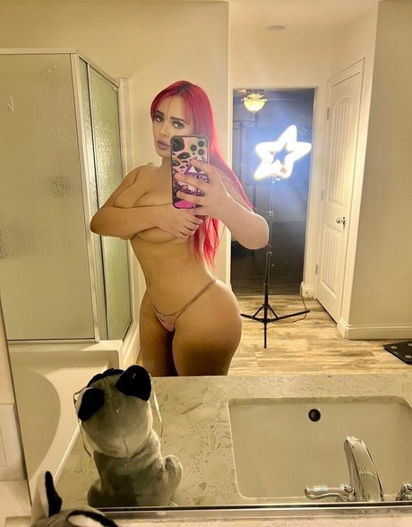 Brie Nightwood belle actrice galeries