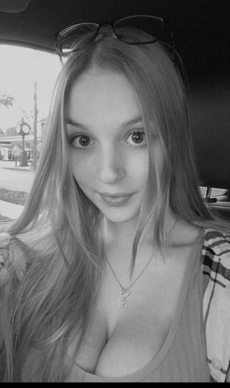 Lilly A actrice de sexe img