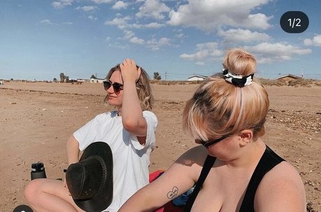 Charlotte A belle star du porno photos