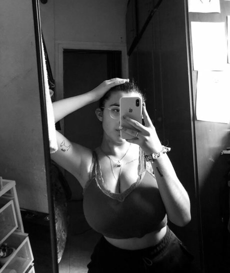 Anna Romero art de star du porno archive