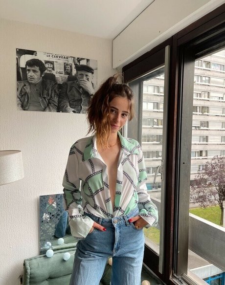 Poqssi actrice adulte galeries