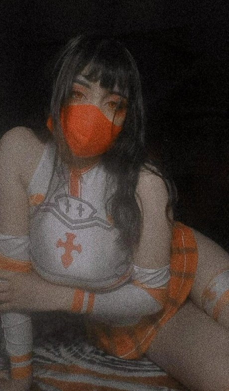 kumitouwu actrice de grande qualité img