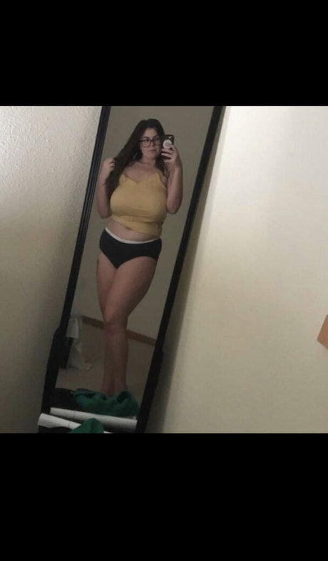 Summie actrice adulte photos