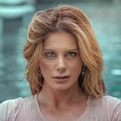 Deborah Albuquerque actrice artistique collection