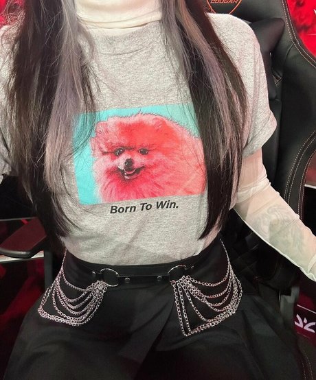 Yinsu Collins modèle nu photos