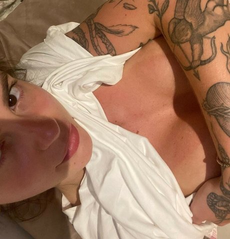 Manu Guglielmi étoile sexy image