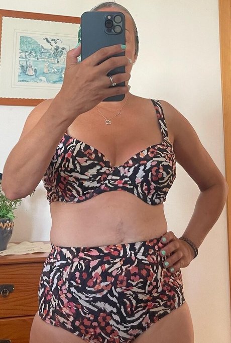 Sarah Cawood star du porno sexy image