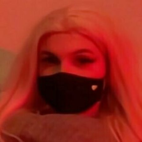 aureliabakerx star du porno nue archive