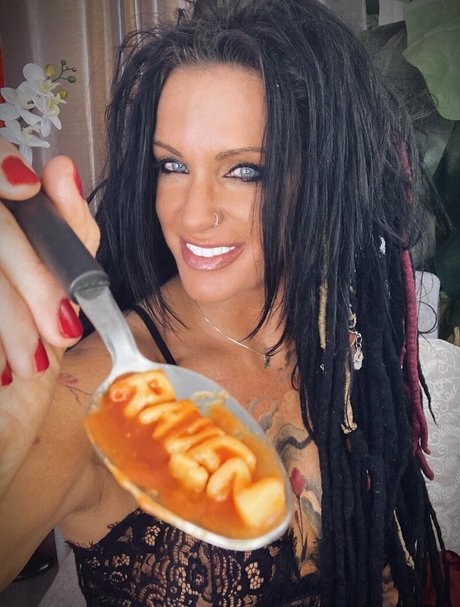 immistressraven nus étoiles galeries