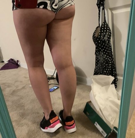 Goddess Dystopia nus étoiles photo