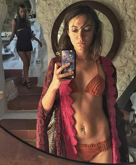 Ilgin Utin actrice nue galerie