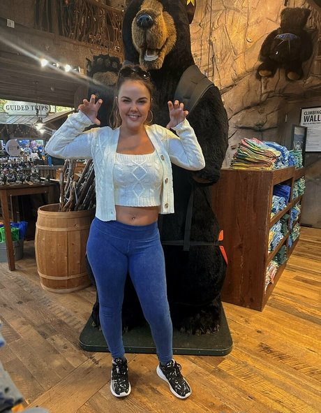 Dillionharper modèle nu images