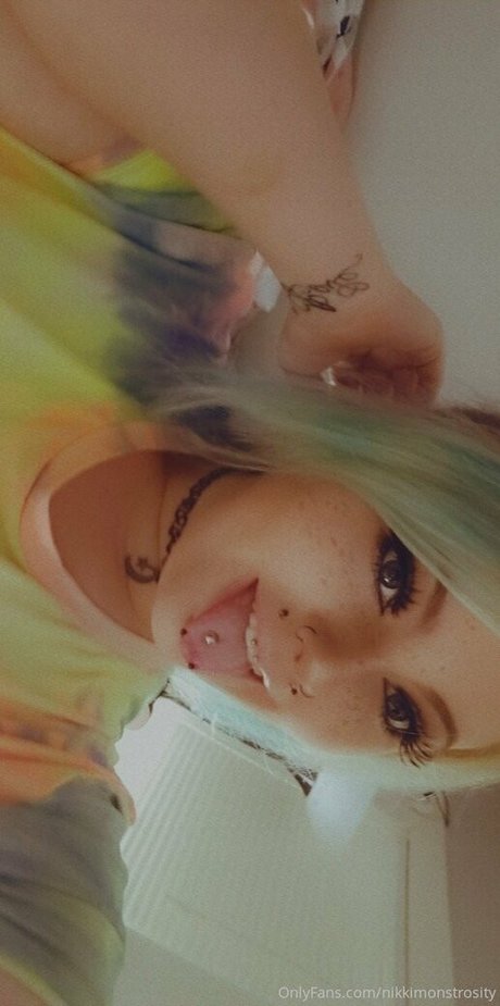 nikkimonstrosity star du porno gratuit archive