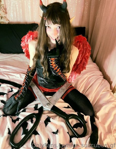 ur succubus gf star du porno érotique img