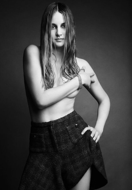 Shailene Woodley étoile nue des photos