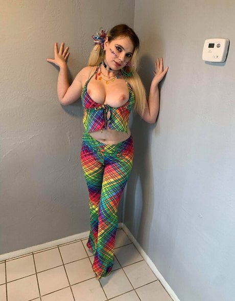 ado asiatique solo onlyfans sexe pornographique photos