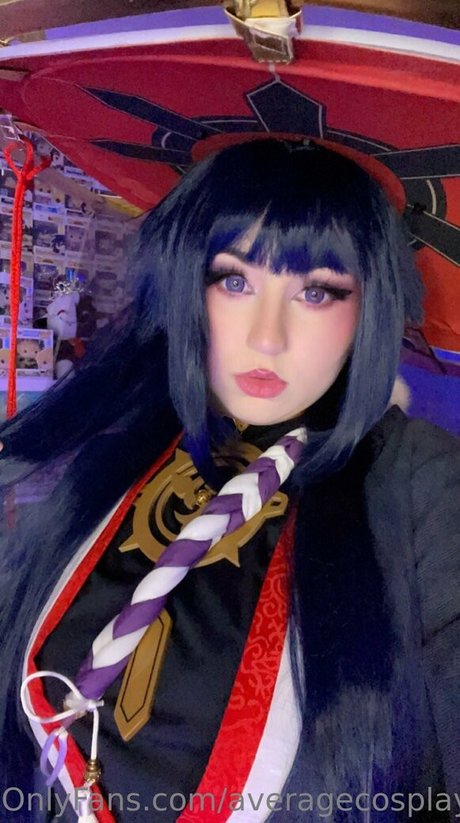 averagecosplays modèle nu photo