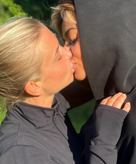 Caroline Aspenskog étoile xxx photos