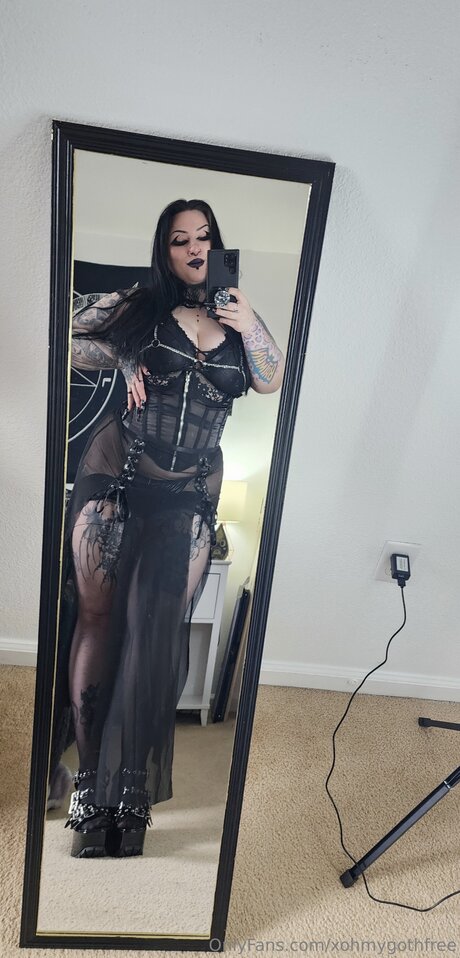 xohmygothfree modèle de haute qualité photos