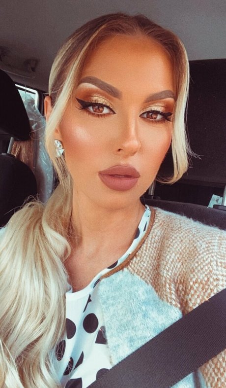 tonnia sexe star des photos