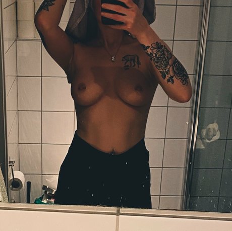 izzy 2505 joli modèle galerie