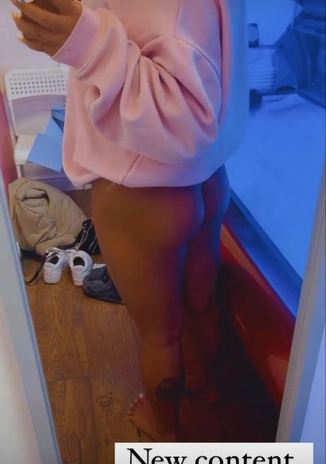 pom-pom girl blonde onlyfans belle gratuite images