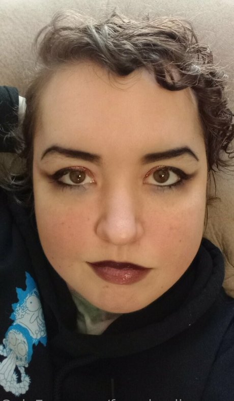 female diogenes actrice de grande qualité image