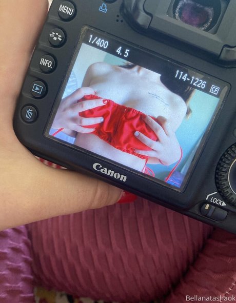 bellanatashaok modèle parfait galeries