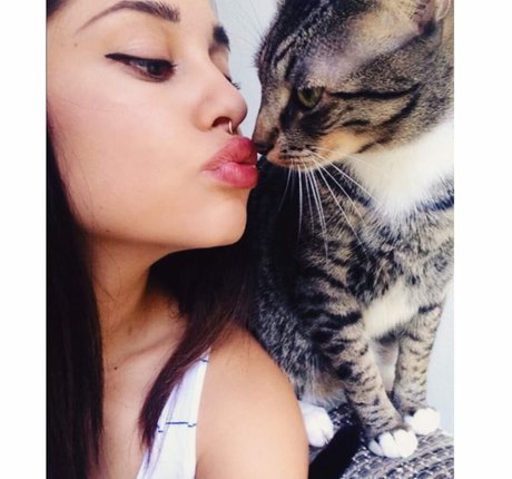 Yvette Monreal étoile de haute qualité des photos