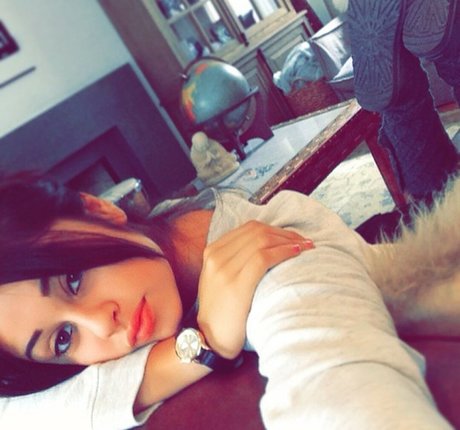 Yvette Monreal modèle magnifique galerie