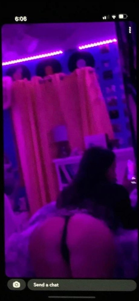 Katie Pego modèle érotique galerie