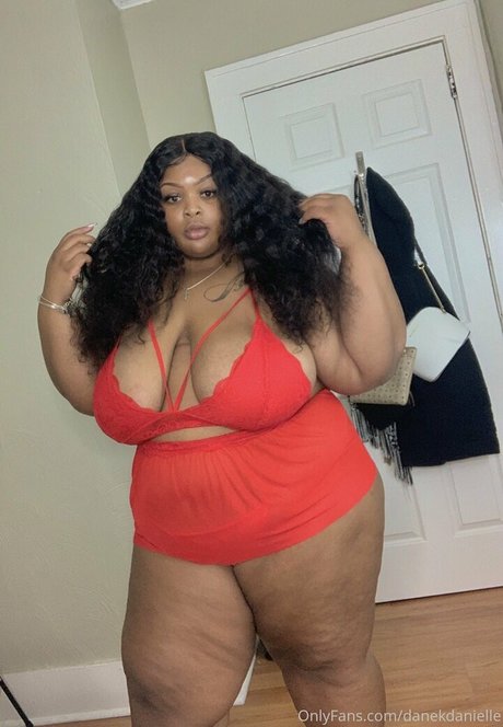 danekdanielle étoile sexy collection