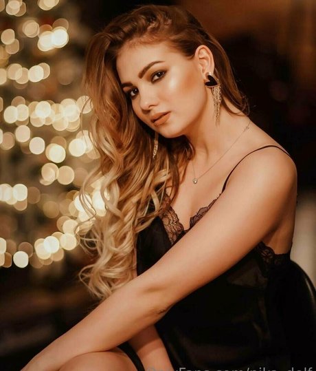 nika delf belle actrice photos