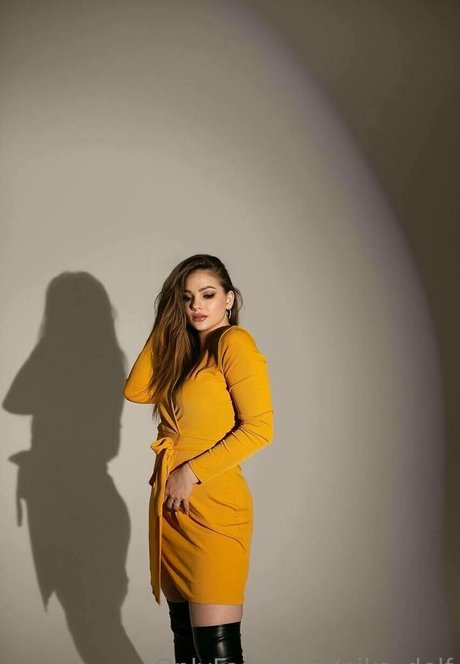 nika delf actrice porno photos