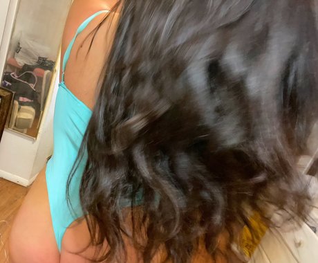 Rosebabey modèle de sexe archive