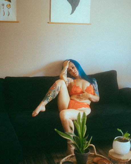 mscooky actrice chaude photos