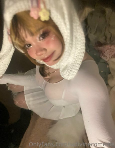 iadivinecomedie modèle joli photos