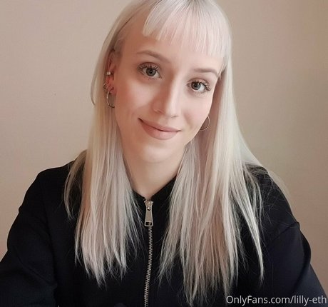 lilly eth modèle de sexe des photos