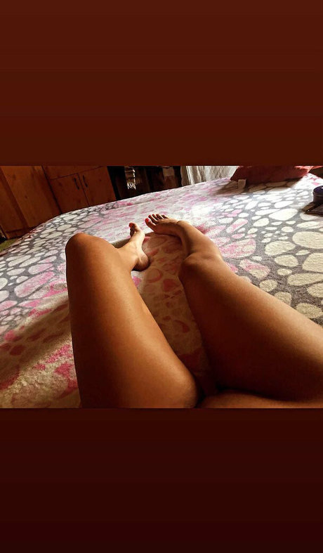 Berki Loretta étoile exclusive des photos